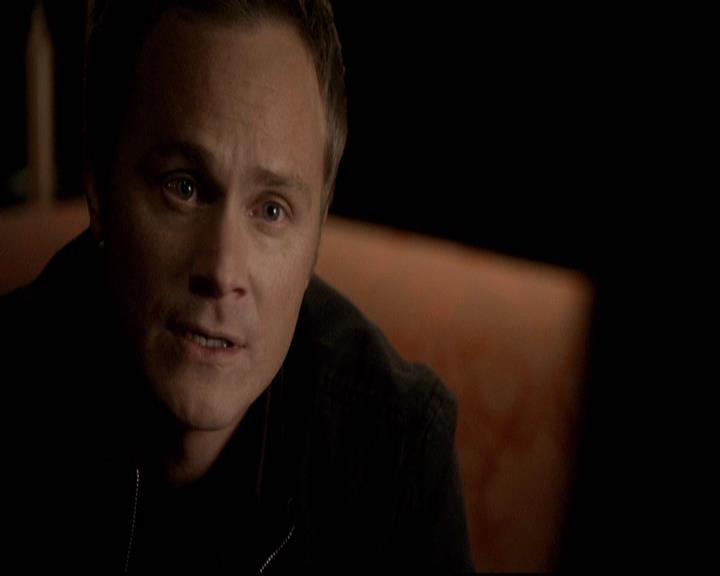VampireDiariesWorld-dot-org_2x17KnowThyEnemy2051.jpg