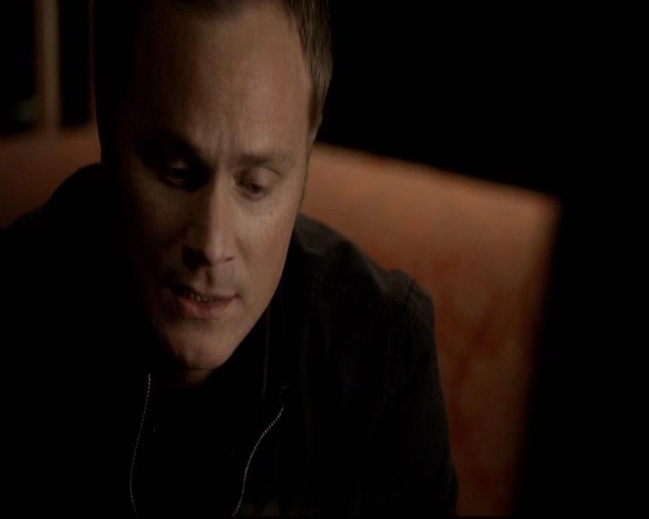 VampireDiariesWorld-dot-org_2x17KnowThyEnemy2066.jpg