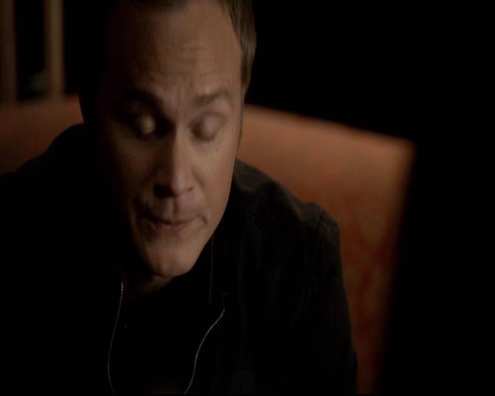VampireDiariesWorld-dot-org_2x17KnowThyEnemy2067.jpg