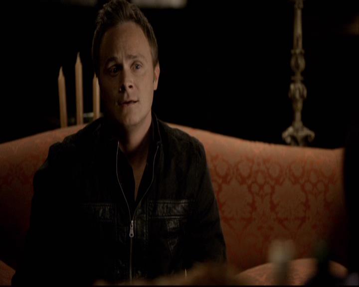 VampireDiariesWorld-dot-org_2x17KnowThyEnemy2085.jpg