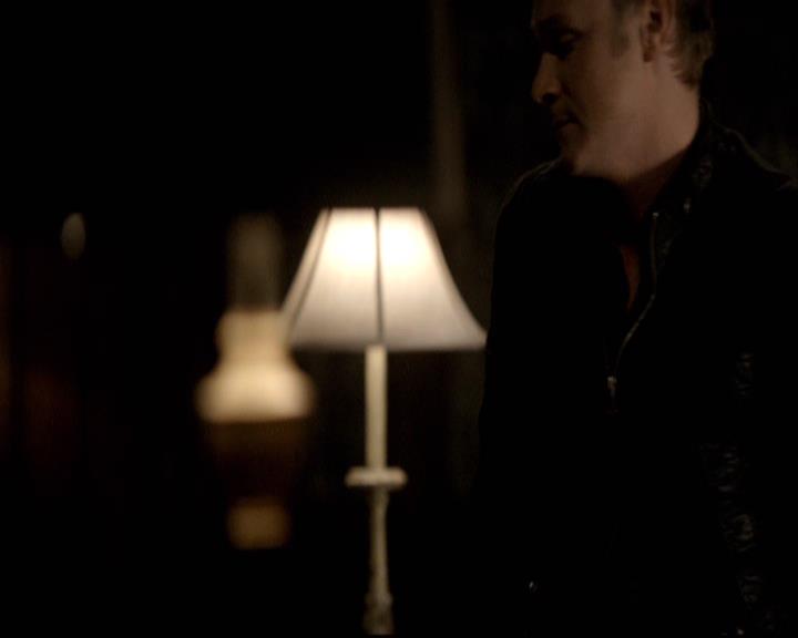 VampireDiariesWorld-dot-org_2x17KnowThyEnemy2088.jpg