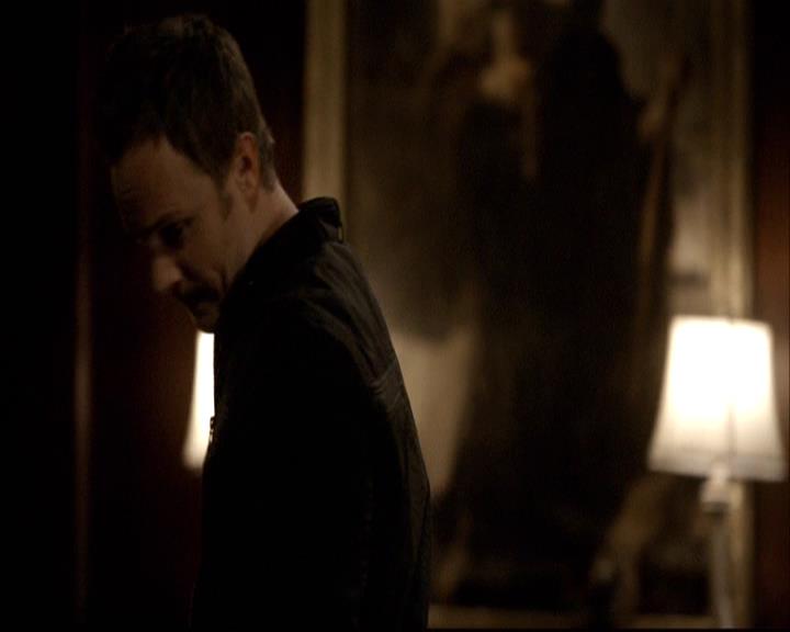VampireDiariesWorld-dot-org_2x17KnowThyEnemy2090.jpg