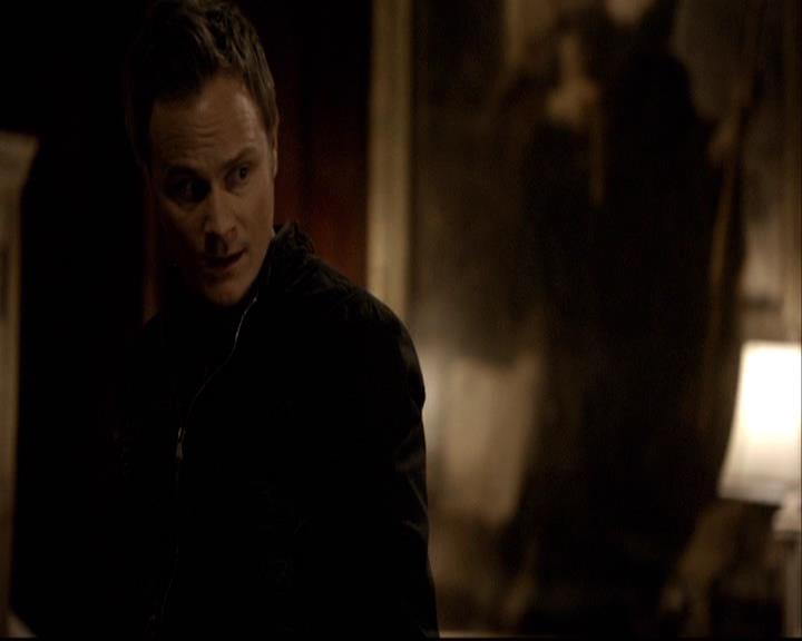 VampireDiariesWorld-dot-org_2x17KnowThyEnemy2091.jpg