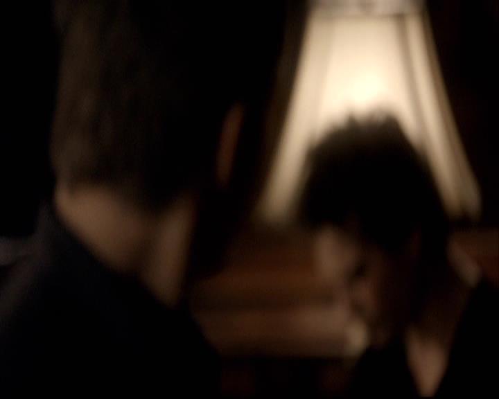 VampireDiariesWorld-dot-org_2x17KnowThyEnemy2129.jpg