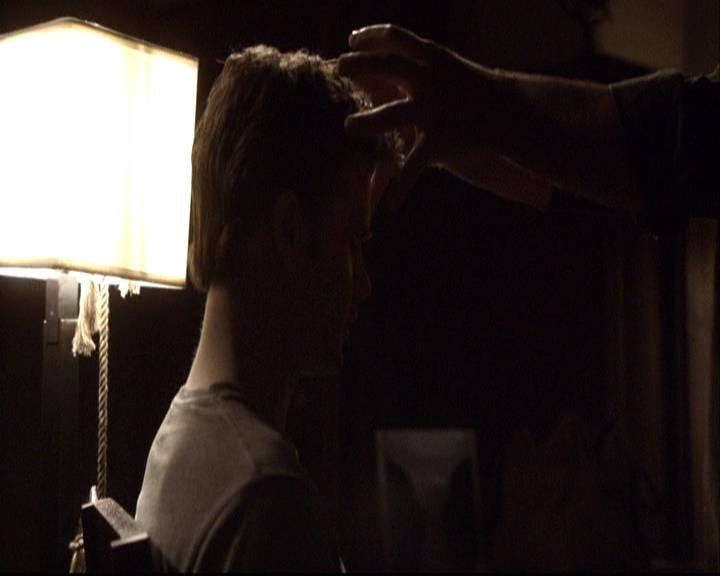VampireDiariesWorld-dot-org_2x17KnowThyEnemy2199.jpg