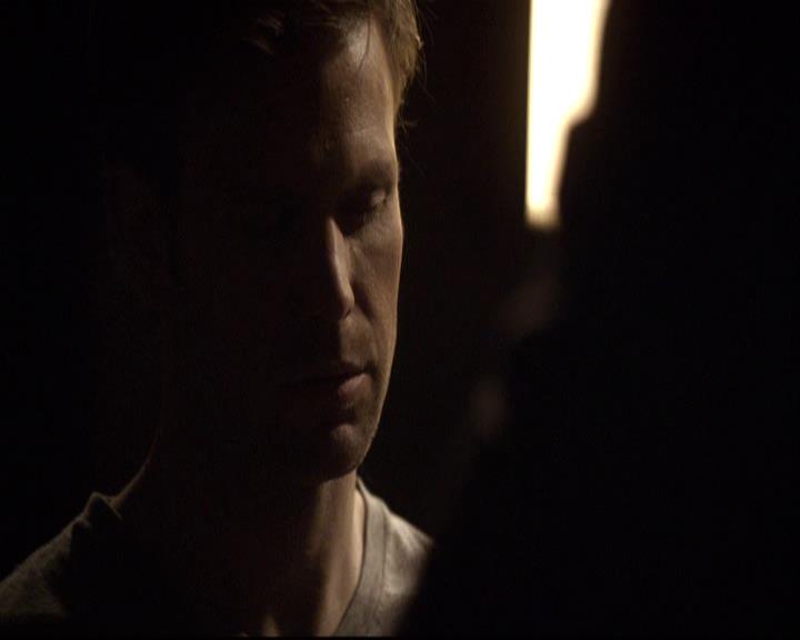 VampireDiariesWorld-dot-org_2x17KnowThyEnemy2207.jpg