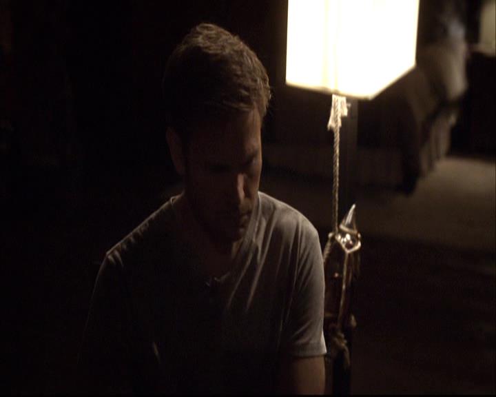 VampireDiariesWorld-dot-org_2x17KnowThyEnemy2219.jpg