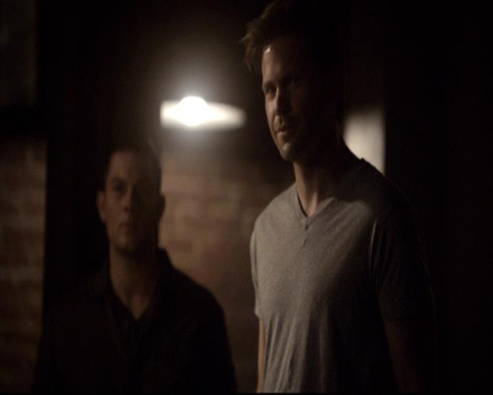 VampireDiariesWorld-dot-org_2x17KnowThyEnemy2235.jpg
