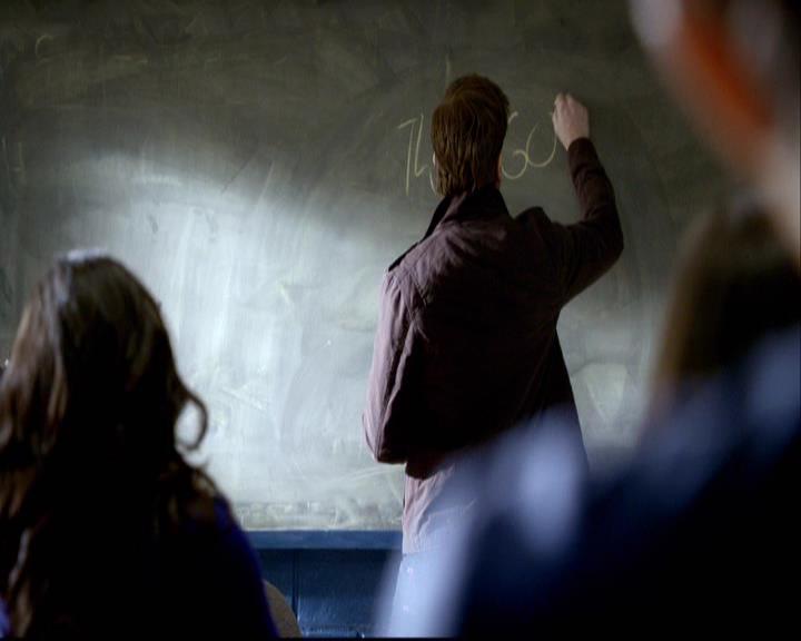 VampireDiariesWorld-dot-org_2x18TheLastDance0411.jpg