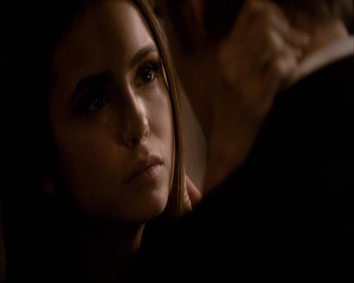 VampireDiariesWorld-dot-org_2x18TheLastDance0828.jpg