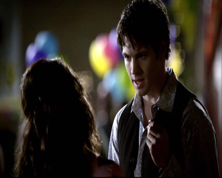 VampireDiariesWorld-dot-org_2x18TheLastDance0921.jpg VampireDiariesWorld-dot-org_2x18TheLastDance0921.jpg