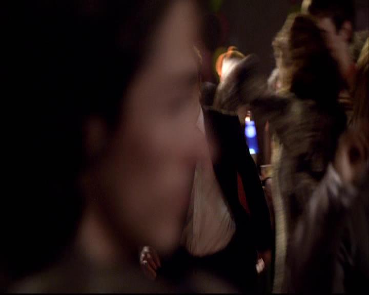 VampireDiariesWorld-dot-org_2x18TheLastDance1590.jpg