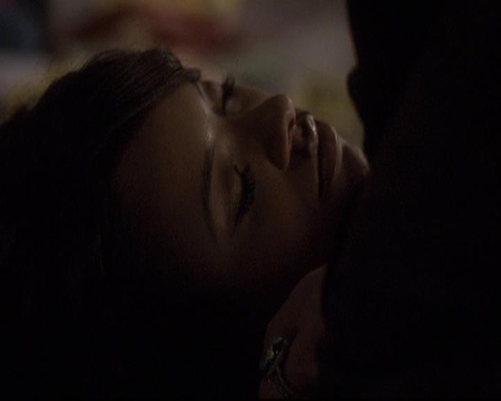 VampireDiariesWorld-dot-org_2x18TheLastDance1813.jpg