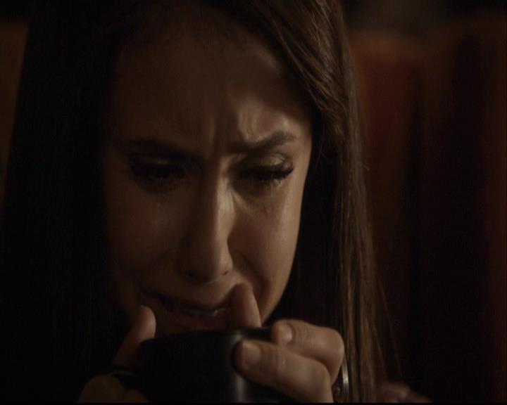 VampireDiariesWorld-dot-org_2x18TheLastDance1886.jpg VampireDiariesWorld-dot-org_2x18TheLastDance1886.jpg