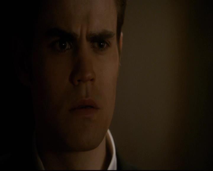 VampireDiariesWorld-dot-org_2x18TheLastDance1982.jpg