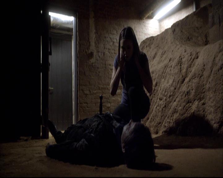 VampireDiariesWorld-dot-org_2x18TheLastDance2213.jpg