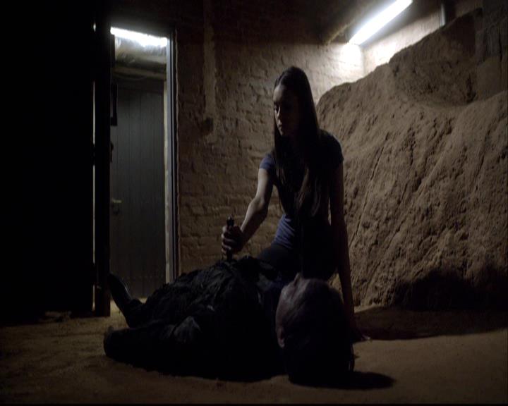 VampireDiariesWorld-dot-org_2x18TheLastDance2215.jpg