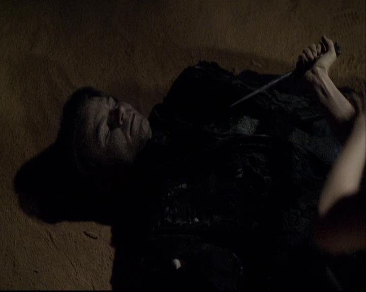 VampireDiariesWorld-dot-org_2x18TheLastDance2223.jpg