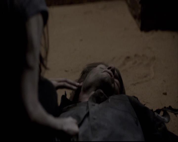 VampireDiariesWorld-dot-org_2x19Klaus0119.jpg