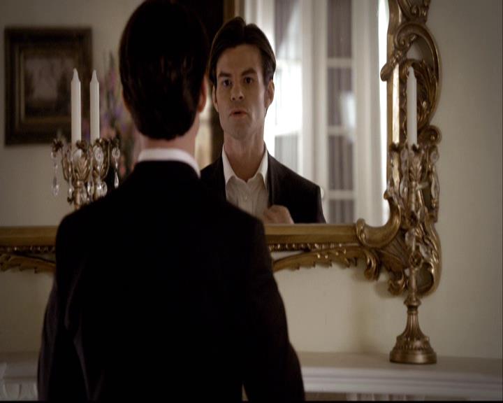 VampireDiariesWorld-dot-org_2x19Klaus0825.jpg