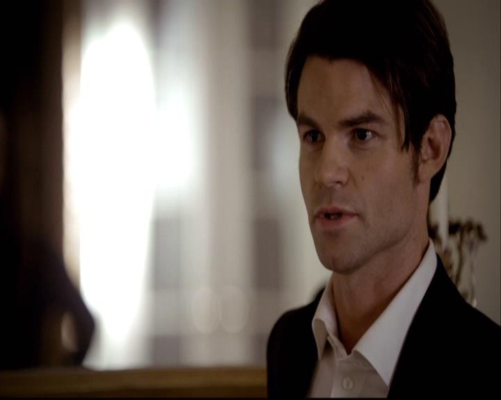 VampireDiariesWorld-dot-org_2x19Klaus0837.jpg