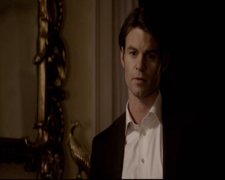 VampireDiariesWorld-dot-org_2x19Klaus1735.jpg