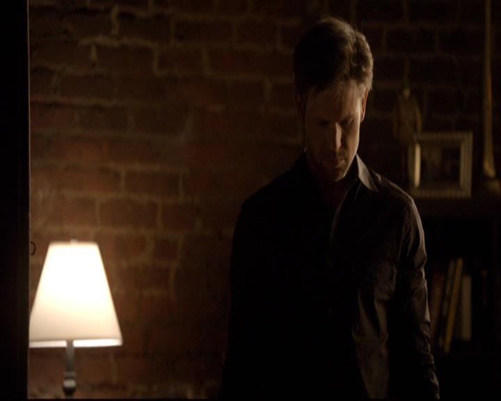 VampireDiariesWorld-dot-org_2x19Klaus2221.jpg