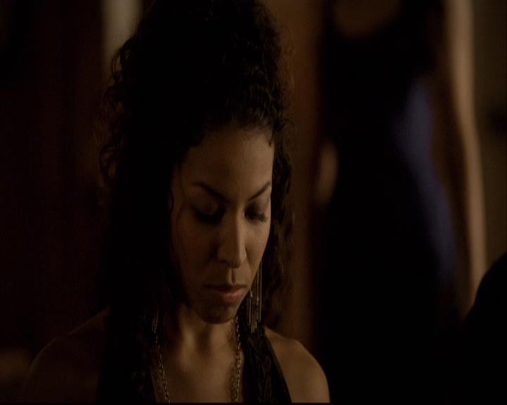 VampireDiariesWorld-dot-org_2x19Klaus2224.jpg