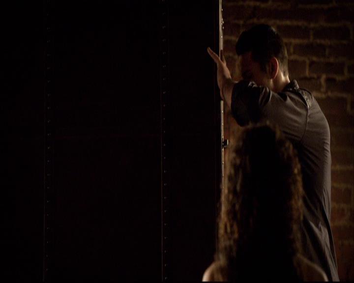 VampireDiariesWorld-dot-org_2x19Klaus2248.jpg