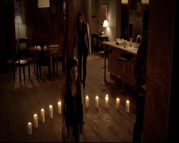 VampireDiariesWorld-dot-org_2x19Klaus2252.jpg
