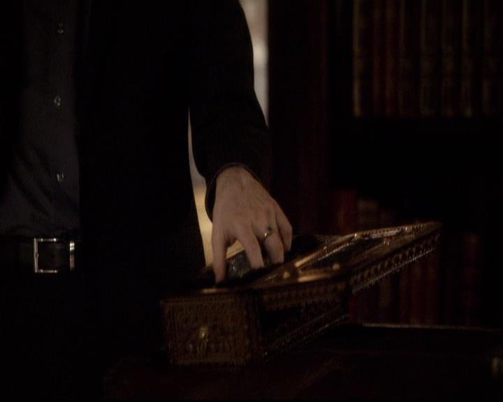 VampireDiariesWorld-dot-org_2x20TheLastDay0095.jpg