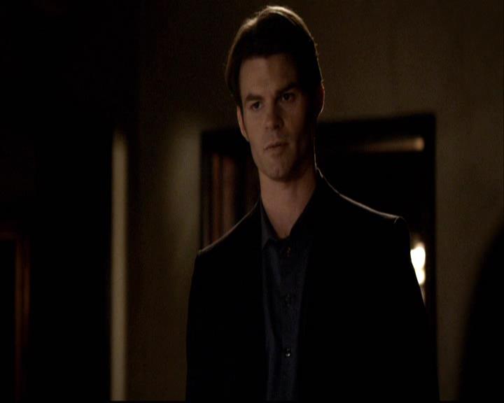 VampireDiariesWorld-dot-org_2x20TheLastDay0115.jpg