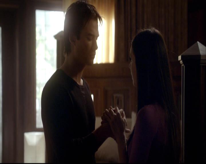 VampireDiariesWorld-dot-org_2x20TheLastDay0475.jpg