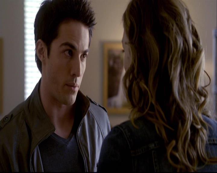 VampireDiariesWorld-dot-org_2x20TheLastDay0735.jpg