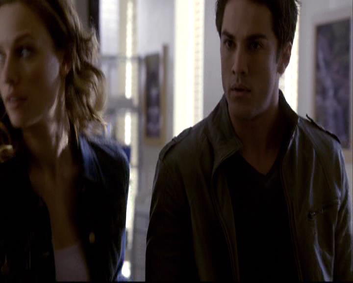 VampireDiariesWorld-dot-org_2x20TheLastDay0740.jpg VampireDiariesWorld-dot-org_2x20TheLastDay0740.jpg