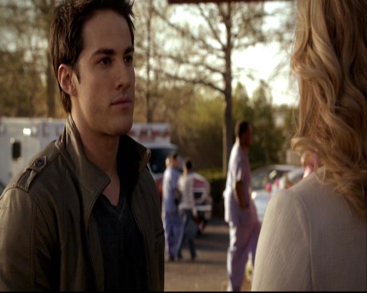 VampireDiariesWorld-dot-org_2x20TheLastDay0792.jpg VampireDiariesWorld-dot-org_2x20TheLastDay0792.jpg