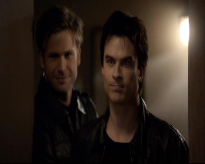 VampireDiariesWorld-dot-org_2x20TheLastDay1075.jpg VampireDiariesWorld-dot-org_2x20TheLastDay1075.jpg
