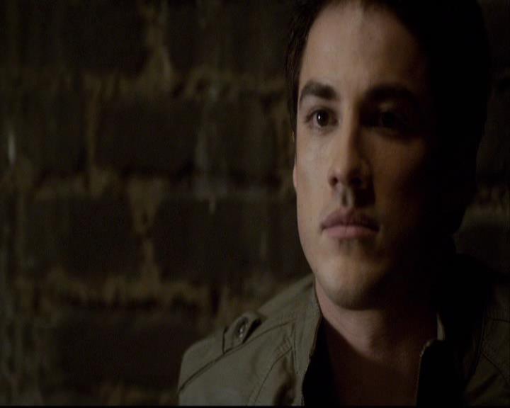 VampireDiariesWorld-dot-org_2x20TheLastDay1191.jpg