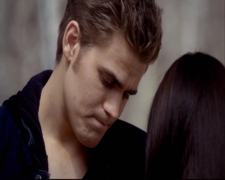 VampireDiariesWorld-dot-org_2x20TheLastDay1270.jpg