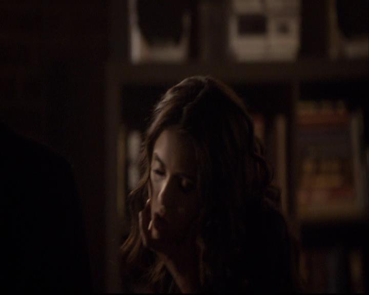 VampireDiariesWorld-dot-org_2x20TheLastDay1311.jpg