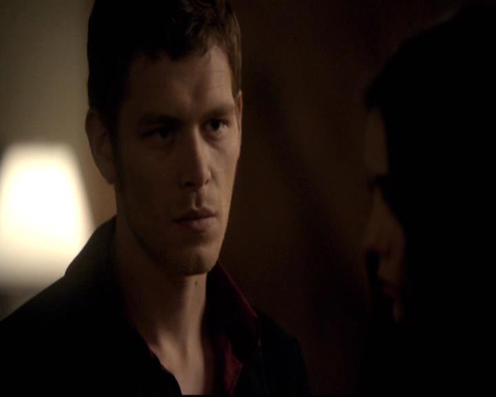 VampireDiariesWorld-dot-org_2x20TheLastDay1323.jpg