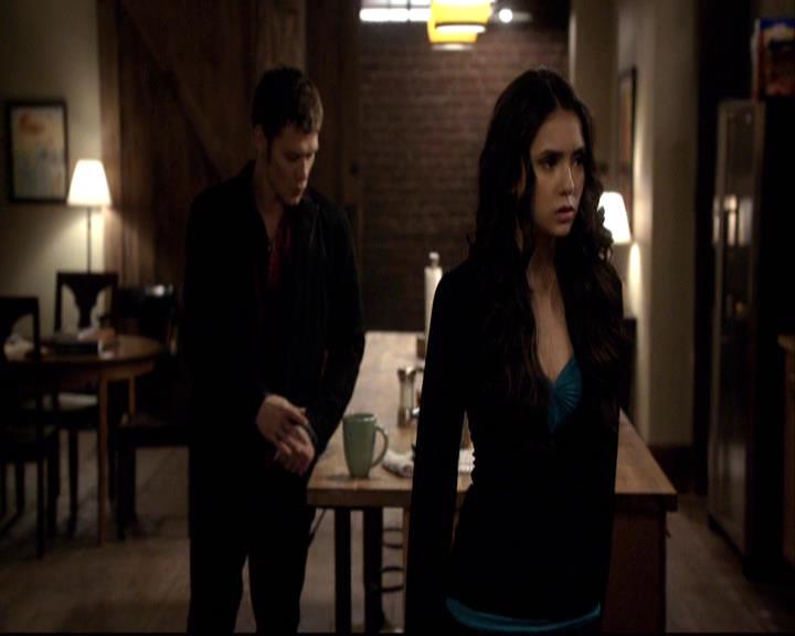 VampireDiariesWorld-dot-org_2x20TheLastDay1345.jpg