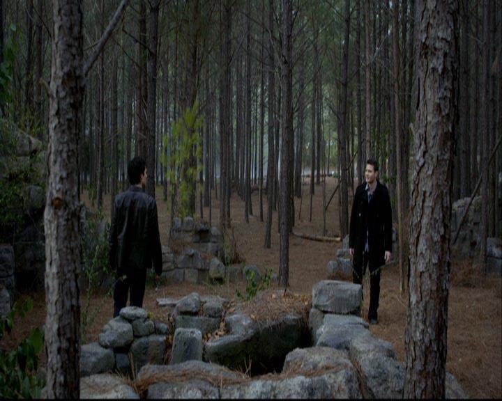 VampireDiariesWorld-dot-org_2x20TheLastDay1387.jpg