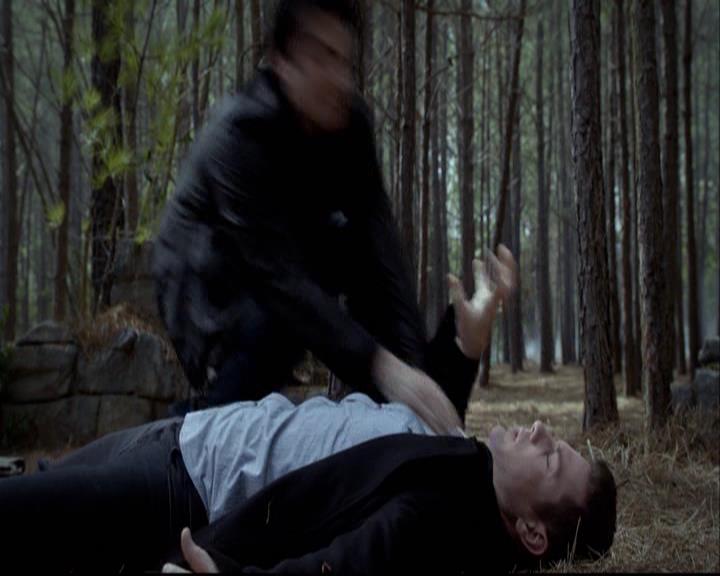 VampireDiariesWorld-dot-org_2x20TheLastDay1400.jpg
