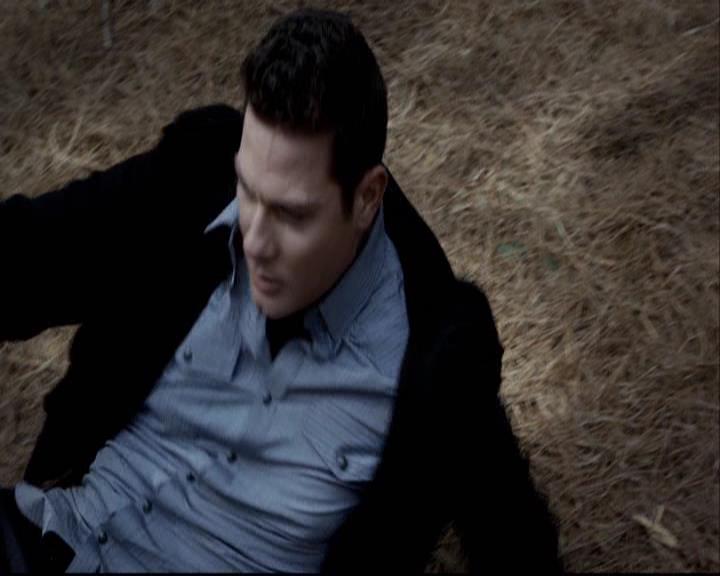 VampireDiariesWorld-dot-org_2x20TheLastDay1403.jpg