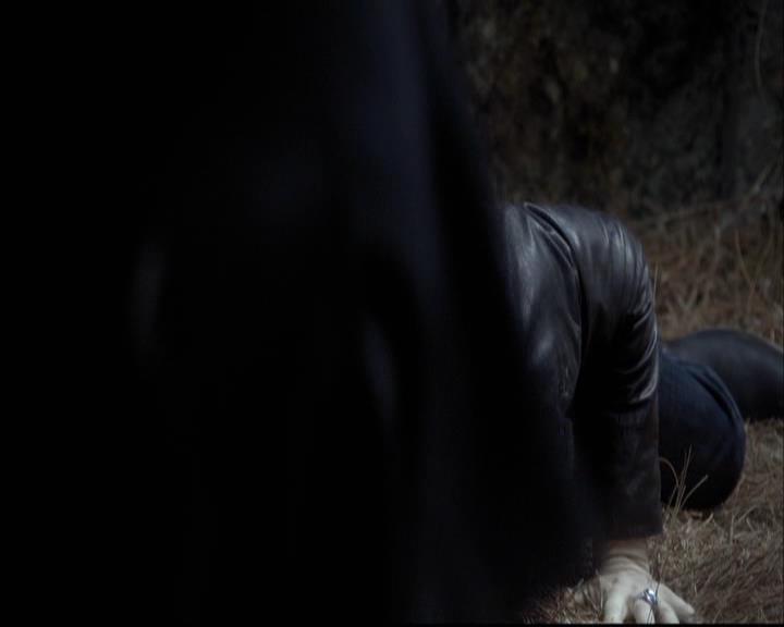 VampireDiariesWorld-dot-org_2x20TheLastDay1405.jpg
