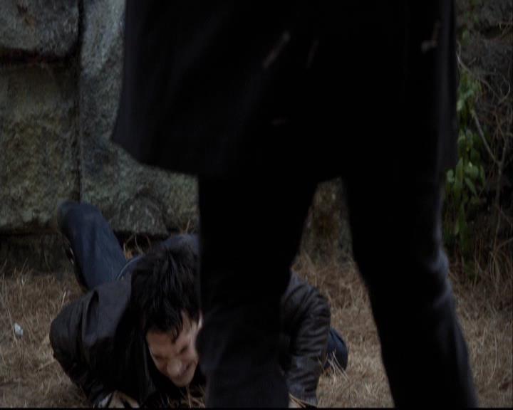 VampireDiariesWorld-dot-org_2x20TheLastDay1407.jpg