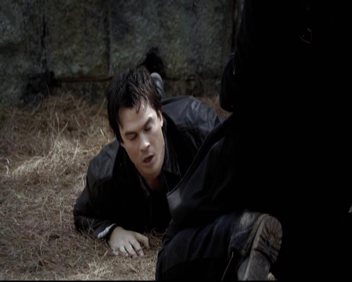 VampireDiariesWorld-dot-org_2x20TheLastDay1413.jpg