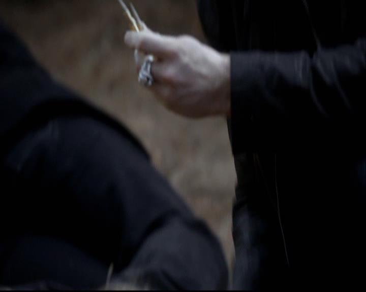 VampireDiariesWorld-dot-org_2x20TheLastDay1448.jpg