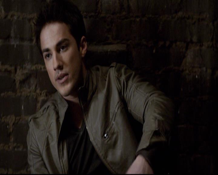 VampireDiariesWorld-dot-org_2x20TheLastDay1462.jpg VampireDiariesWorld-dot-org_2x20TheLastDay1462.jpg